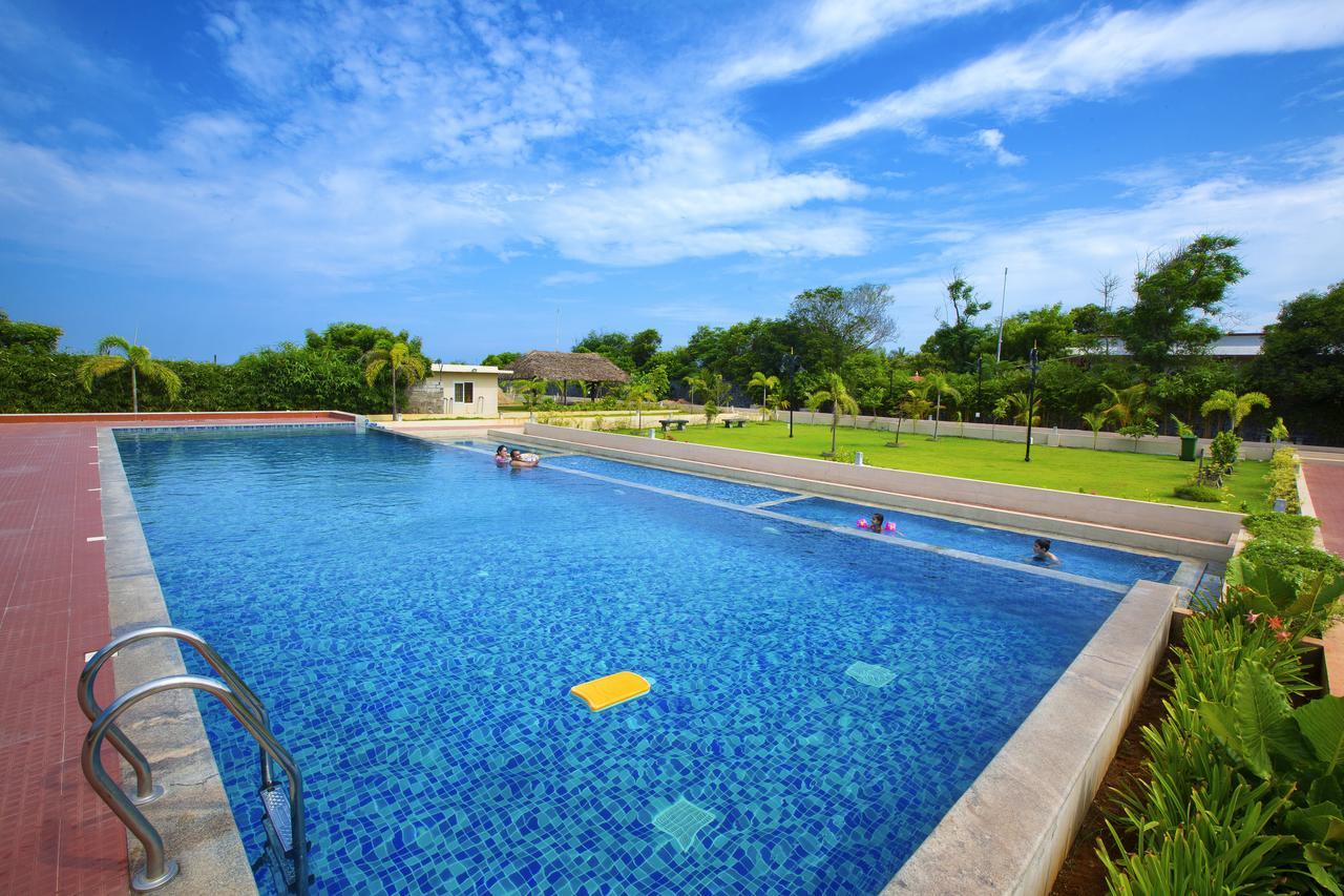Landmark Pallavaa Beach Resorts Mahabalipuram Bagian luar foto