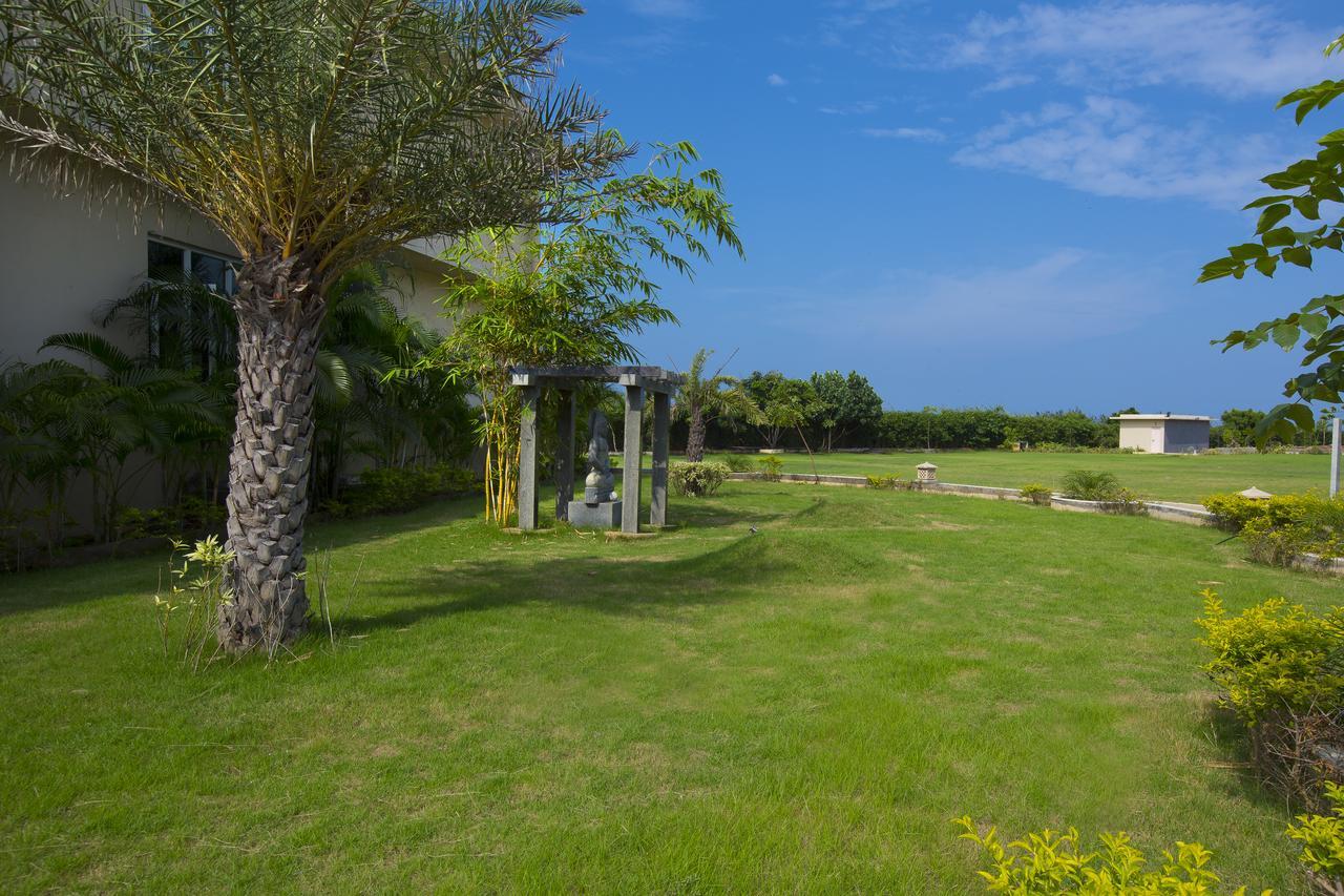 Landmark Pallavaa Beach Resorts Mahabalipuram Bagian luar foto