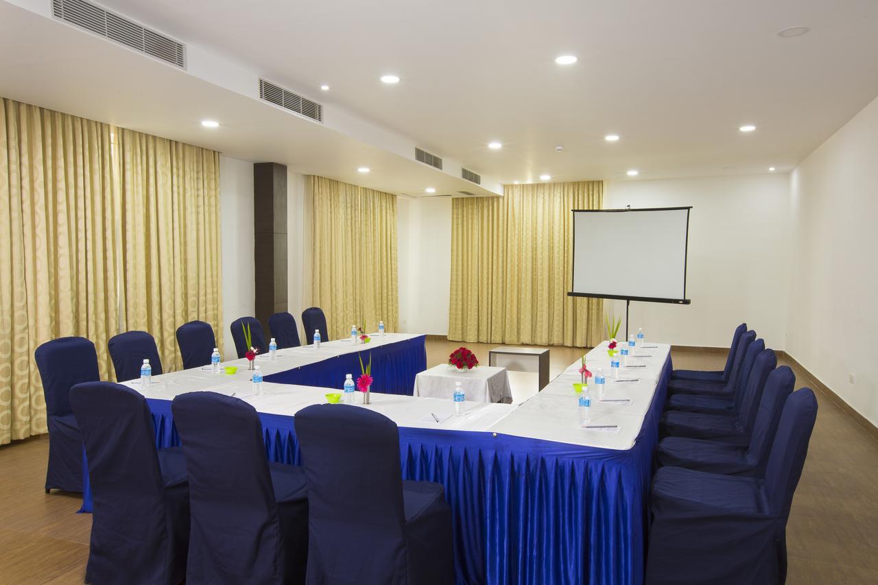 Landmark Pallavaa Beach Resorts Mahabalipuram Bagian luar foto